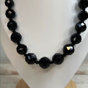 Elegant Multifaceted Black Glass Beaded Necklace